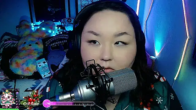 Snapshot of EmGreens chatting on 7, 12, 2024 EmGreens online show from 7, 12, 2024