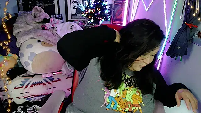 Snapshot of EmGreens chatting on 29, 11, 2025 EmGreens online show from 29, 11, 2025