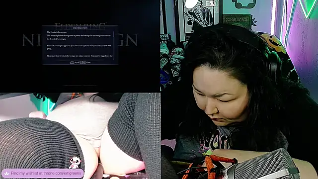 Snapshot of EmGreens chatting on 25, 10, 2025 EmGreens online show from 25, 10, 2025