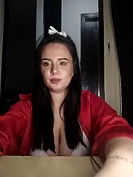 AdelinaJude online show from 18, 2, 2026