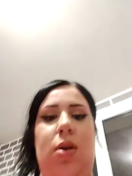 AdelinaJude online show from 23, 2, 2025