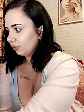 AdelinaJude online show from 12, 2, 2025