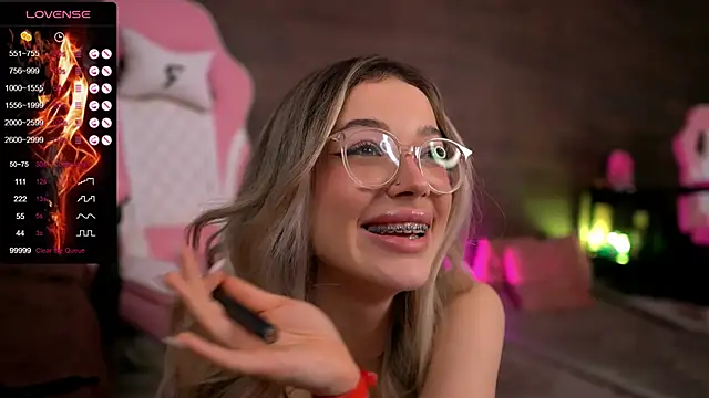 KylieJoyce online show from 23, 2, 2025