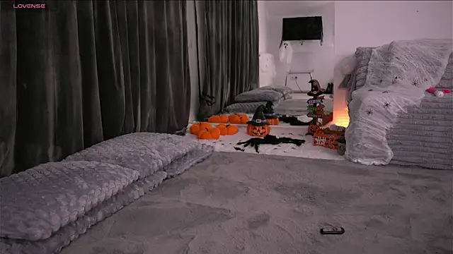 KylieJoyce online show from 22, 10, 2025