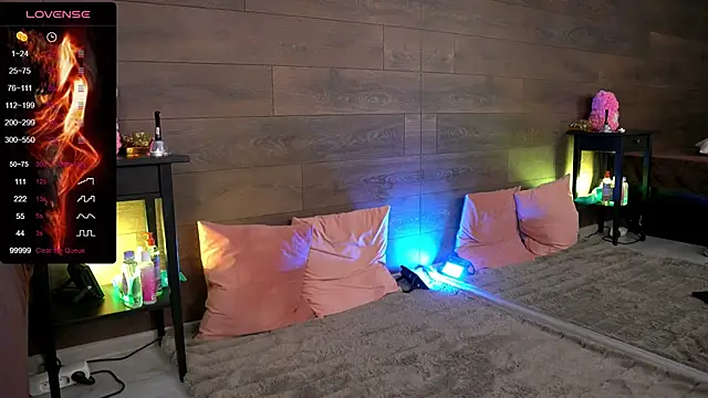 KylieJoyce online show from 21, 2, 2025