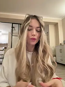 KylieJoyce online show from 26, 2, 2025