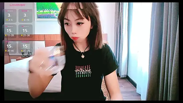 Aster Hoa online show from 18, 11, 2025