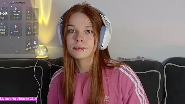 ValBae online show from 11, 11, 2025