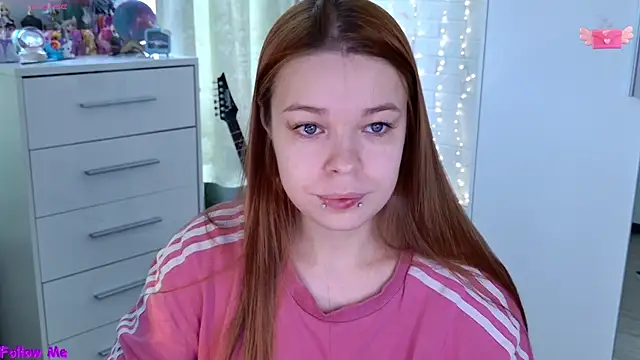 ValBae online show from 11, 4, 2026