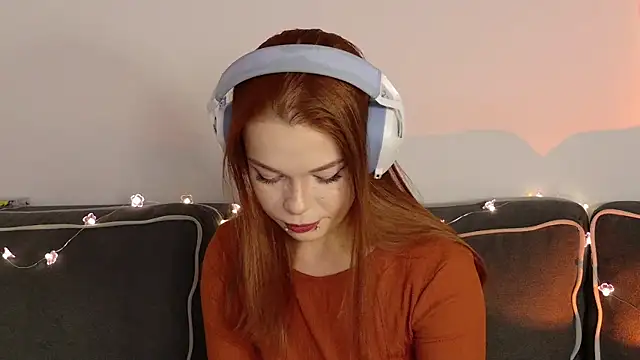 ValBae online show from 6, 11, 2025