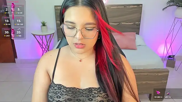 victoria18x online show from 1, 3, 2025