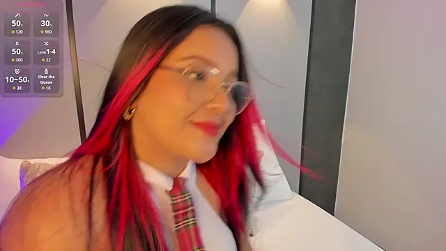 victoria18x online show from 17, 12, 2025