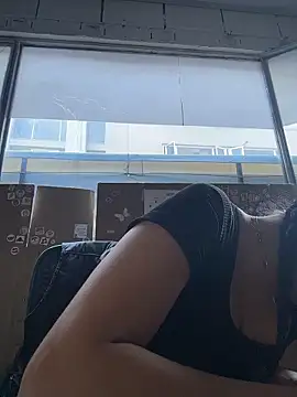 Tinylottie online show from 14, 4, 2026