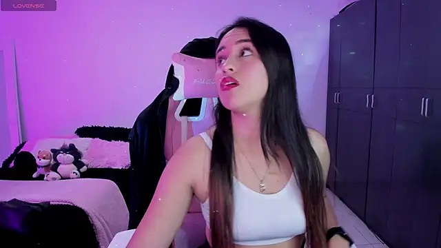 Tinylottie online show from 8, 10, 2025