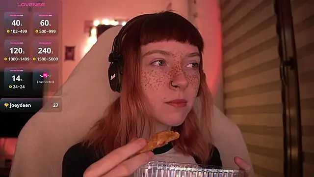 Snapshot of juliapie chatting on 22, 12, 2024 juliapie online show from 22, 12, 2024