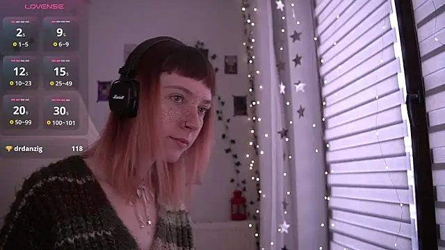 Snapshot of juliapie chatting on 9, 2, 2025 juliapie online show from 9, 2, 2025