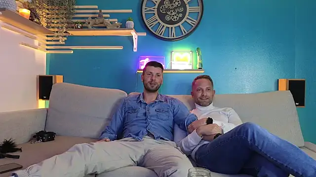 braqueuemar83 online show from 28, 2, 2025