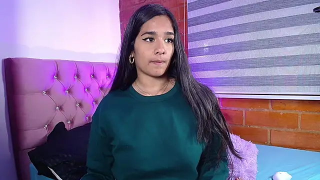 Maeena online show from 10, 12, 2024