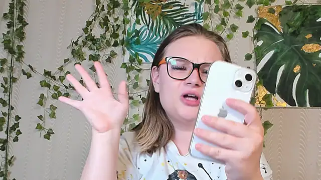 Snapshot of Seductive_She_Wolf chatting on 29, 9, 2025 Seductive She Wolf online show from 29, 9, 2025