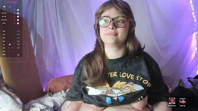 Snapshot of Seductive_She_Wolf chatting on 9, 7, 2026 Seductive She Wolf online show from 9, 7, 2026