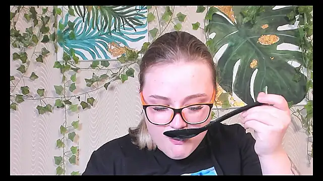 Snapshot of Seductive_She_Wolf chatting on 27, 9, 2025 Seductive She Wolf online show from 27, 9, 2025