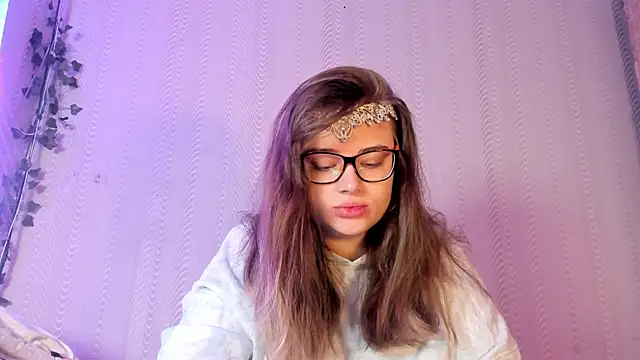 Seductive She Wolf online show from 7, 5, 2026