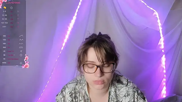 Snapshot of Seductive_She_Wolf chatting on 24, 6, 2026 Seductive She Wolf online show from 24, 6, 2026