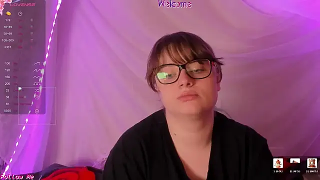 Seductive She Wolf online show from 3, 6, 2026