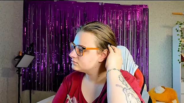 Snapshot of Seductive_She_Wolf chatting on 19, 3, 2025 Seductive She Wolf online show from 19, 3, 2025