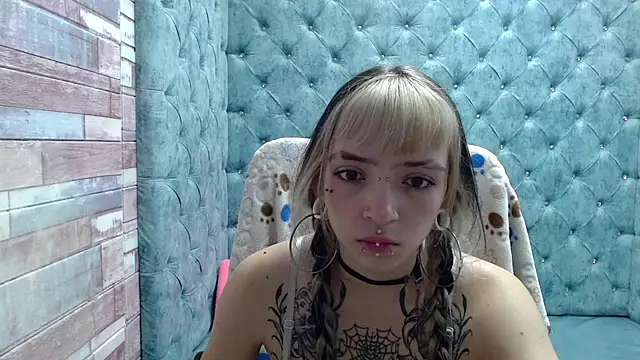 Samantha Smiith online show from 23, 10, 2025