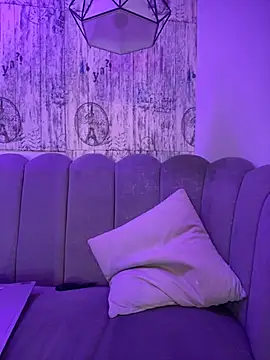 AbyThompson online show from 26, 9, 2025