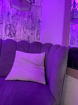 AbyThompson online show from 21, 10, 2025