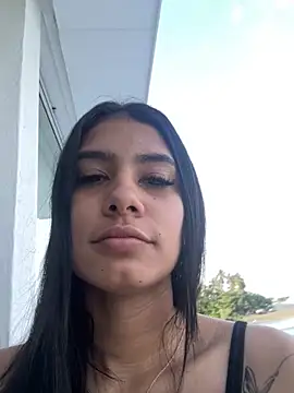 LaurenRodriiguez online show from 17, 11, 2025