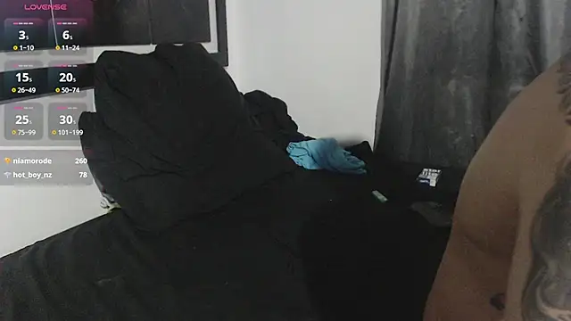 maxi rogger18 online show from 13, 2, 2025