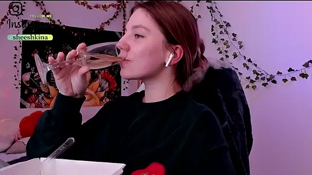 somejgirl online show from 25, 12, 2024