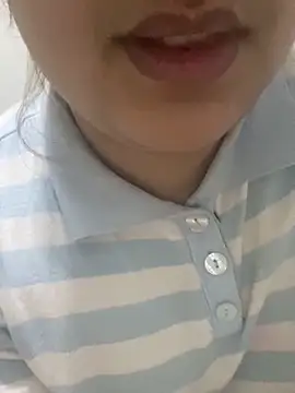 Snapshot of yassminsexy22 chatting on 1, 3, 2026 yassminsexy22 online show from 1, 3, 2026