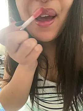 Snapshot of yassminsexy22 chatting on 4, 2, 2025 yassminsexy22 online show from 4, 2, 2025