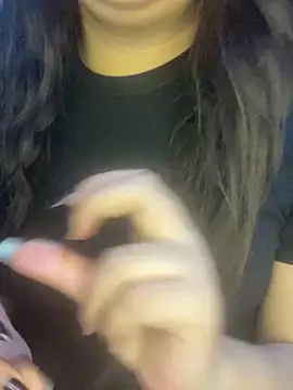 Snapshot of yassminsexy22 chatting on 21, 12, 2025 yassminsexy22 online show from 21, 12, 2025