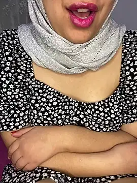 Snapshot of yassminsexy22 chatting on 10, 1, 2025 yassminsexy22 online show from 10, 1, 2025