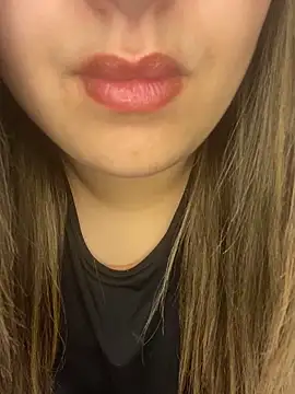 Snapshot of yassminsexy22 chatting on 14, 2, 2026 yassminsexy22 online show from 14, 2, 2026