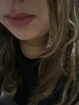 Snapshot of yassminsexy22 chatting on 2, 2, 2026 yassminsexy22 online show from 2, 2, 2026