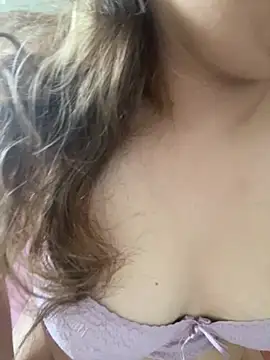 yassminsexy22 online show from 1, 6, 2026
