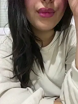 Snapshot of yassminsexy22 chatting on 12, 1, 2025 yassminsexy22 online show from 12, 1, 2025