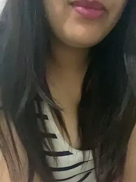 Snapshot of yassminsexy22 chatting on 19, 2, 2025 yassminsexy22 online show from 19, 2, 2025