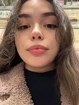 pantyless online show from 18, 1, 2025