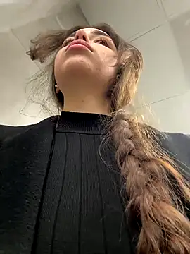 pantyless online show from 4, 10, 2025