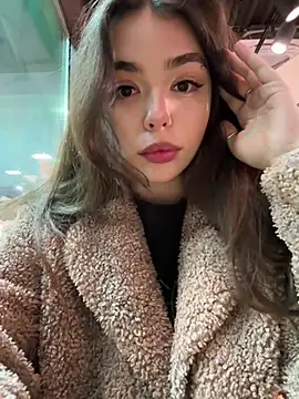 pantyless online show from 24, 1, 2025