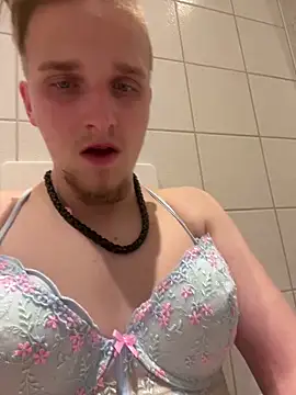 Michaela1222 online show from 13, 4, 2026