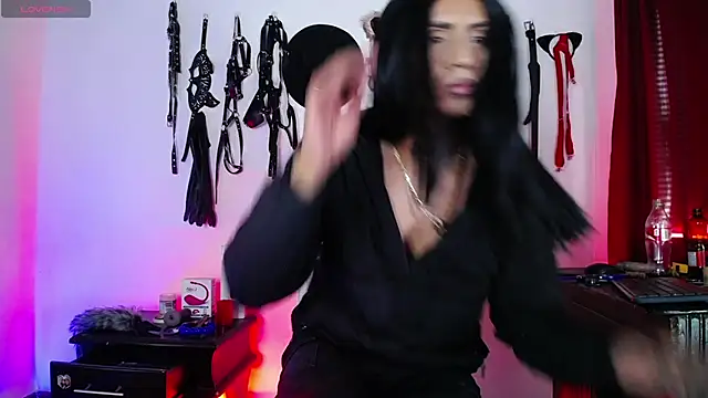 akinoro  online show from 4, 2, 2026