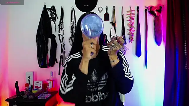 akinoro  online show from 24, 9, 2025